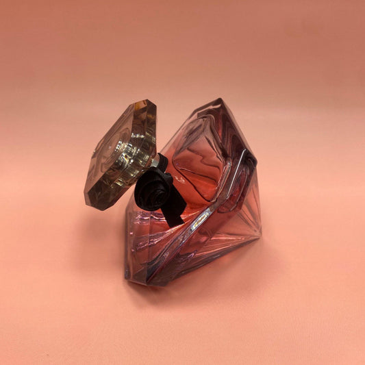 عطر لا نوي سباركل أو دو بارفان للنساء 75 مل | عطر زجاجة الألماس - أورجانيك ويلنيس هب